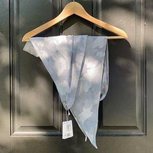 Lululemon All you need scarf